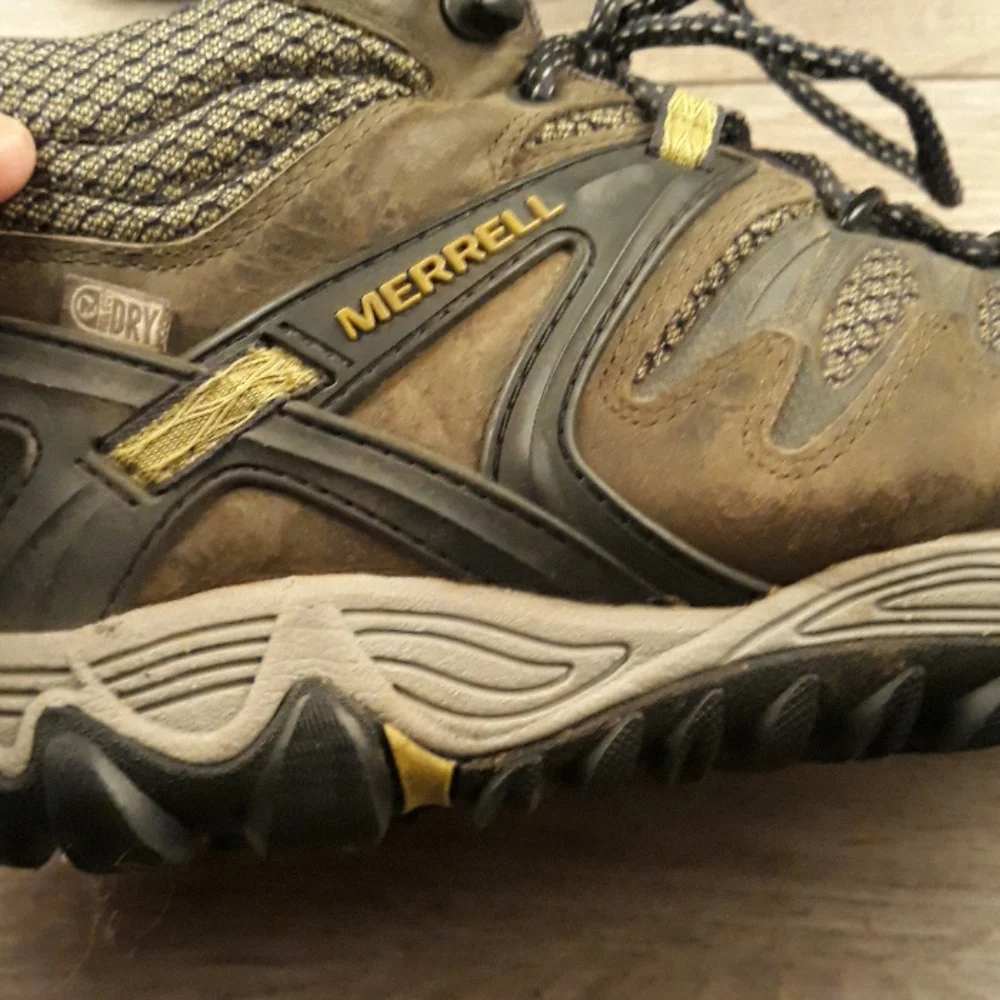 MERRELL‎ All Out Blaze J24611 Green Black 8.5 Mens Trail Hiking Mid Shoes Boots